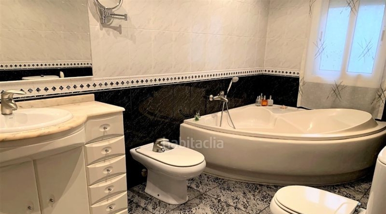 Barcelona - Sant Boi de Llobregat - 207m2