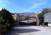 Chalet independiente con terreno en venta en Abarán ref: TR191285 foto