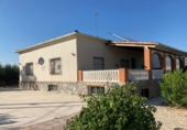 Xalet independent amb terreny en venda a Blanca ref.: TR188824 foto