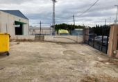 Промышленное здание на продажу в городе Cieza. Фото