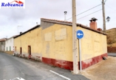 Дом с участком на продажу в городе Blascomillán Фото