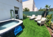 Chalet independiente con terreno en venta en El Toyo ref: TR256962 foto