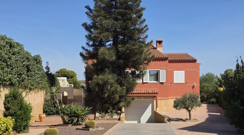 Almeria - Retamar - 1421m2