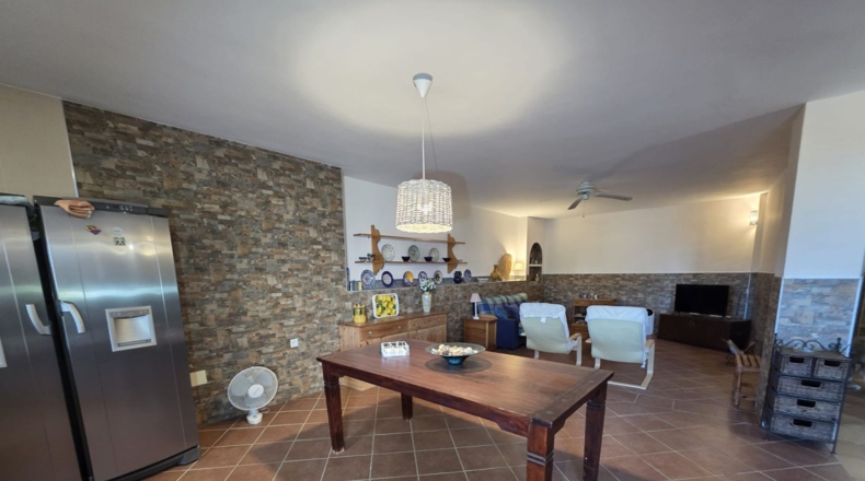 Almeria - Retamar - 1421m2