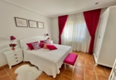 Chalet independiente con terreno en venta en Santa Pola ref: TR200472 foto