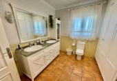 Chalet independiente con terreno en venta en Santa Pola ref: TR200472 foto