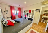 Chalet independiente con terreno en venta en Santa Pola ref: TR200472 foto
