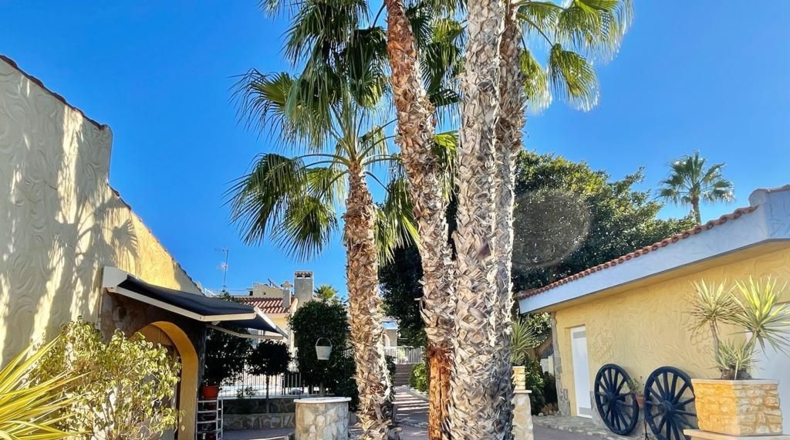 Alicante - Santa Pola - 1647m2