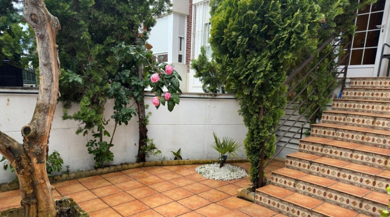 Comunidad de Madrid - San Fernando de Henares - 180m2