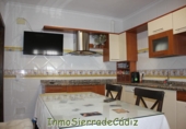 Дом с участком на продажу в городе Algodonales. Фото