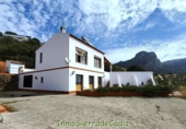 Casa de camp amb terreny en venda a El Gastor ref.: TR351242 foto