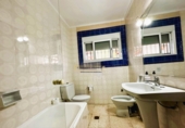 Chalet independiente con terreno en venta en Punta Umbría ref: TR191454 foto