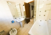 Chalet independiente con terreno en venta en Punta Umbría ref: TR191454 foto