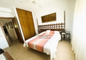 Chalet independiente con terreno en venta en Punta Umbría ref: TR191454 foto