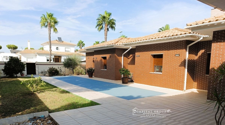 Huelva - Dehesa Golf - 810m2