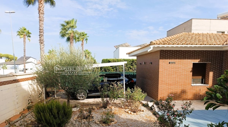 Huelva - Dehesa Golf - 810m2