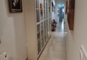 Отдельно стоящий дом с участком на продажу в городе Aljaraque. Фото