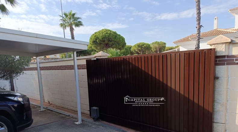 Huelva - Dehesa Golf - 810m2