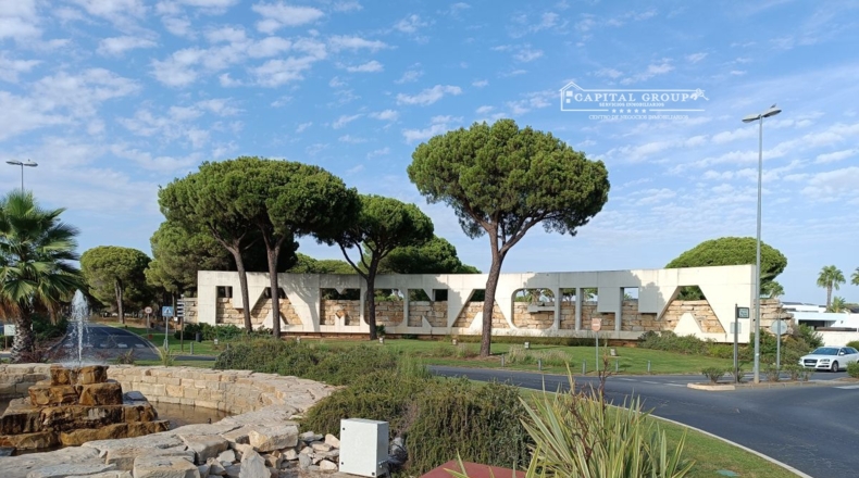 Huelva - Dehesa Golf - 810m2