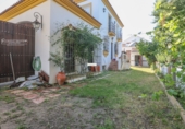 Chalet independiente con terreno en venta en Punta Umbría ref: TR234283 foto