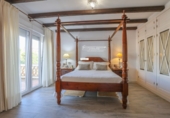 Chalet independiente con terreno en venta en Punta Umbría ref: TR234283 foto