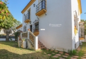 Chalet independiente con terreno en venta en Punta Umbría ref: TR234283 foto