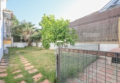 Chalet independiente con terreno en venta en Punta Umbría ref: TR234283 foto