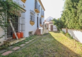 Chalet independiente con terreno en venta en Punta Umbría ref: TR234283 foto