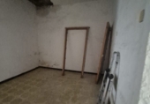 Дом с участком на продажу в городе Pilas. Фото
