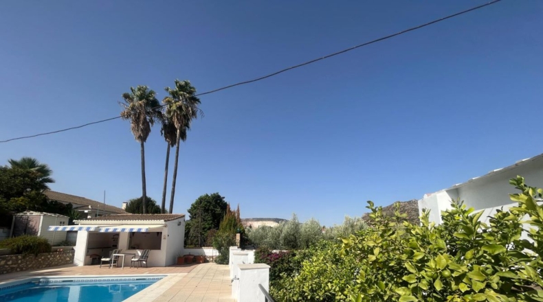 Sevilla - Lora de Estepa - 674m2