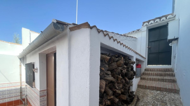 Sevilla - Lora de Estepa - 674m2