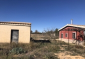 Chalet independiente con terreno en venta en Hellín ref: TR180780 foto