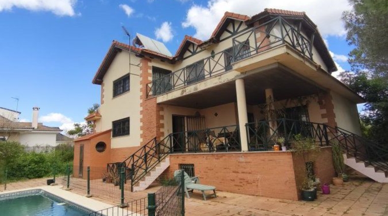 Huelva - Aljaraque - 1228m2