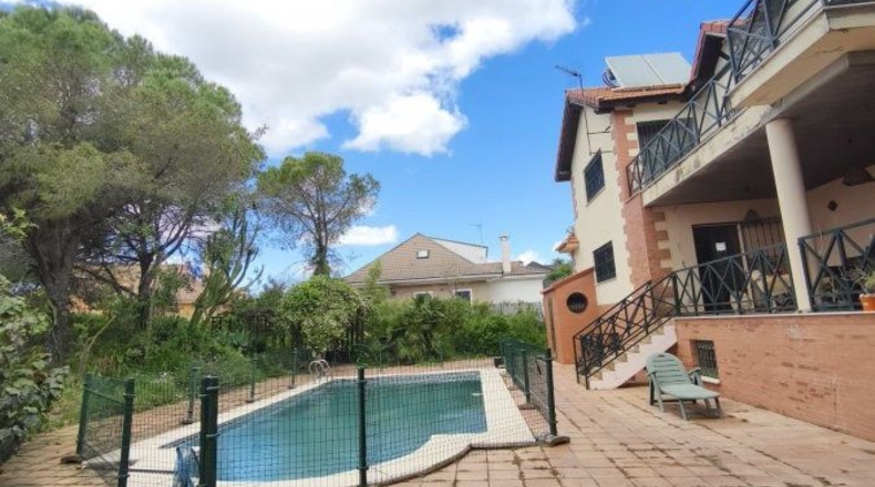Huelva - Aljaraque - 1228m2