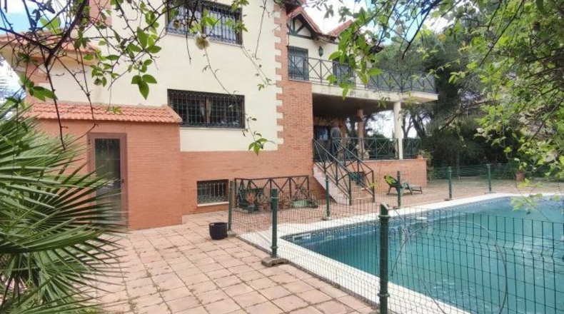 Huelva - Aljaraque - 1228m2