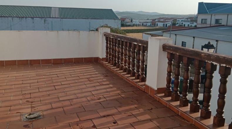 Badajoz - Puebla de la Reina - 494m2