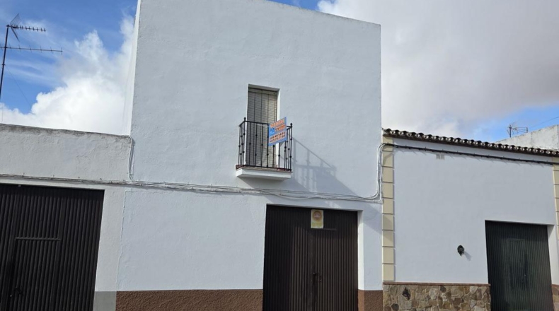 Бадахос - Villafranca de los Barros - 182m2