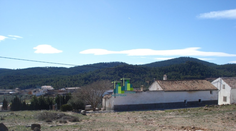 Albacete - Villarrobledo - 2000m2