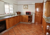 Chalet independiente con terreno en venta en Benajarafe ref: TR202491 foto