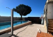 Chalet independiente con terreno en venta en El Álamo ref: TR210198 foto