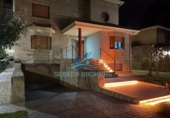 Chalet independiente con terreno en venta en Rivas-Vaciamadrid ref: TR186631 foto
