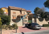 Chalet independiente con terreno en venta en Rivas-Vaciamadrid ref: TR186631 foto