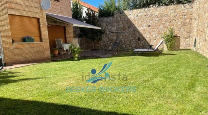 Comunidad de Madrid - Camarma de Esteruelas - 573m2