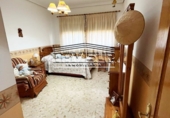 Отдельно стоящий дом с участком на продажу в городе Кордова. Фото