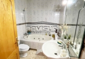 Отдельно стоящий дом с участком на продажу в городе Кордова. Фото