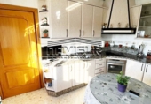 Отдельно стоящий дом с участком на продажу в городе Кордова. Фото