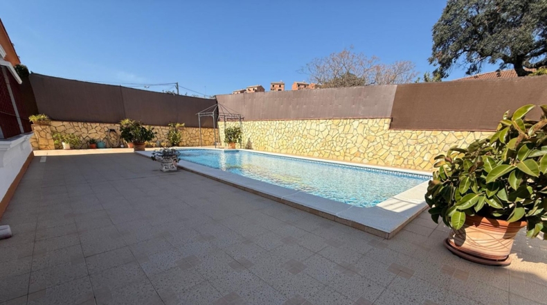 Almería - Alcolea - 350m2