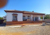 Xalet independent amb terreny en venda a La Carlota ref.: TR338792 foto