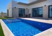 Chalet independiente con terreno en venta en Daya Nueva ref: TR187274 foto