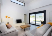Chalet independiente con terreno en venta en Daya Nueva ref: TR187274 foto
